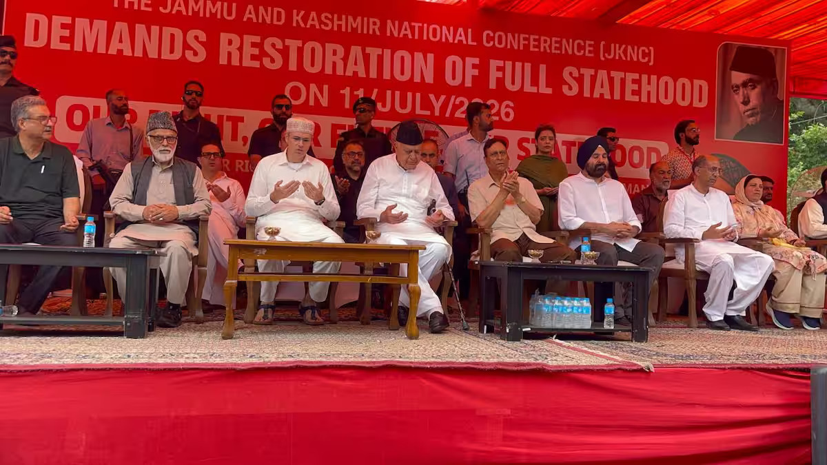 दिल्ली में NC का प्रदर्शन, जम्मू-कश्मीर को राज्य का दर्जा देने की मांग