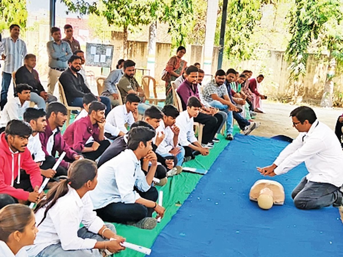 हर हाथ बने जीवनरक्षक! श्रीनगर और बेंगलुरु में CPR ट्रेनिंग से मजबूत हो रहा फर्स्ट रिस्पॉन्डर नेटवर्क
