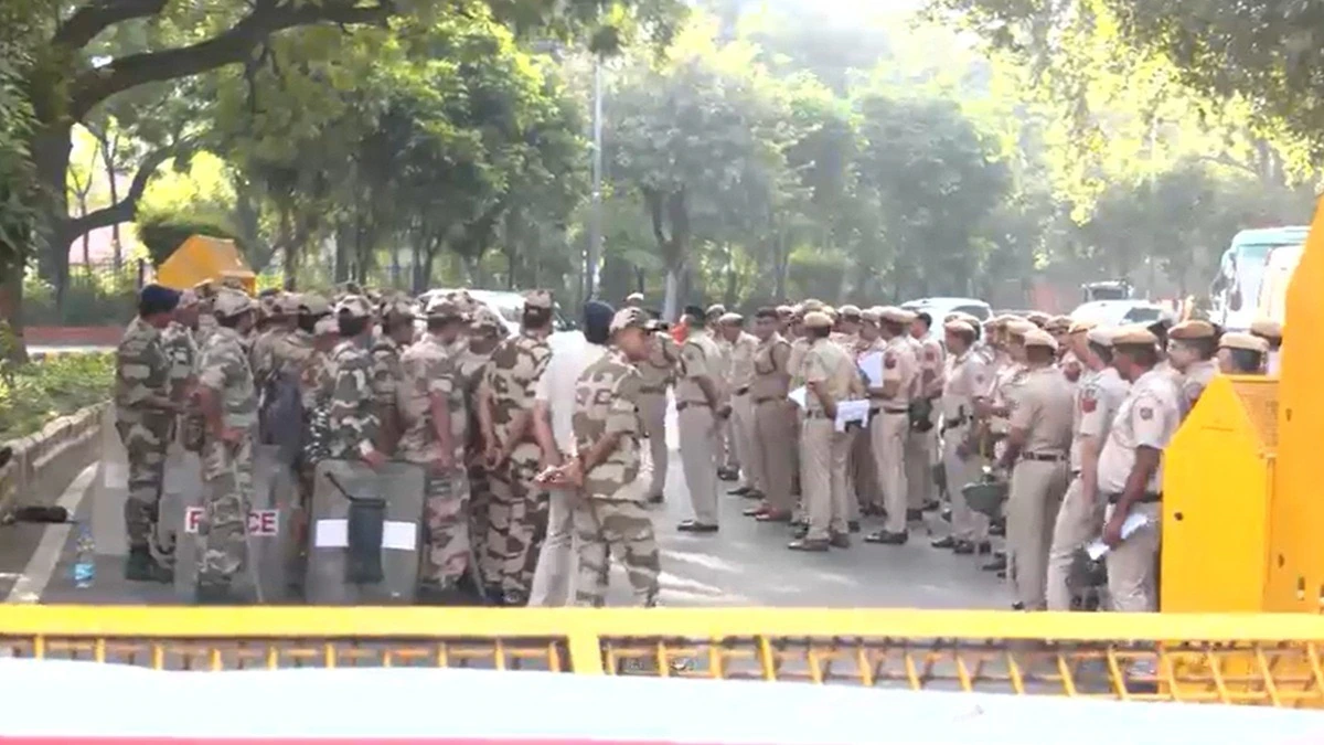 दिल्ली में 10 अक्टूबर के प्रदर्शन को लेकर पुलिस अलर्ट, 12 डिटेंशन सेंटर तैयार; जवानों को संयम बरतने के निर्देश