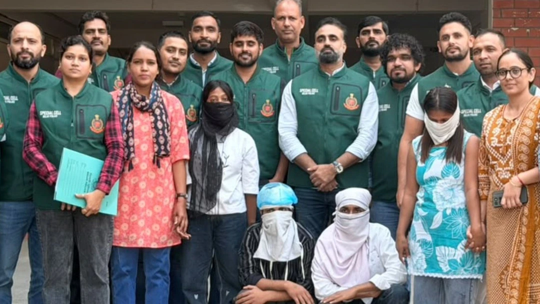 टाइगर श्रॉफ की BMW पर फायरिंग के लिए ट्रेन से पहुंचे हथियार! लॉरेंस गैंग की 2 महिला कुरियर समेत 4 गिरफ्तार